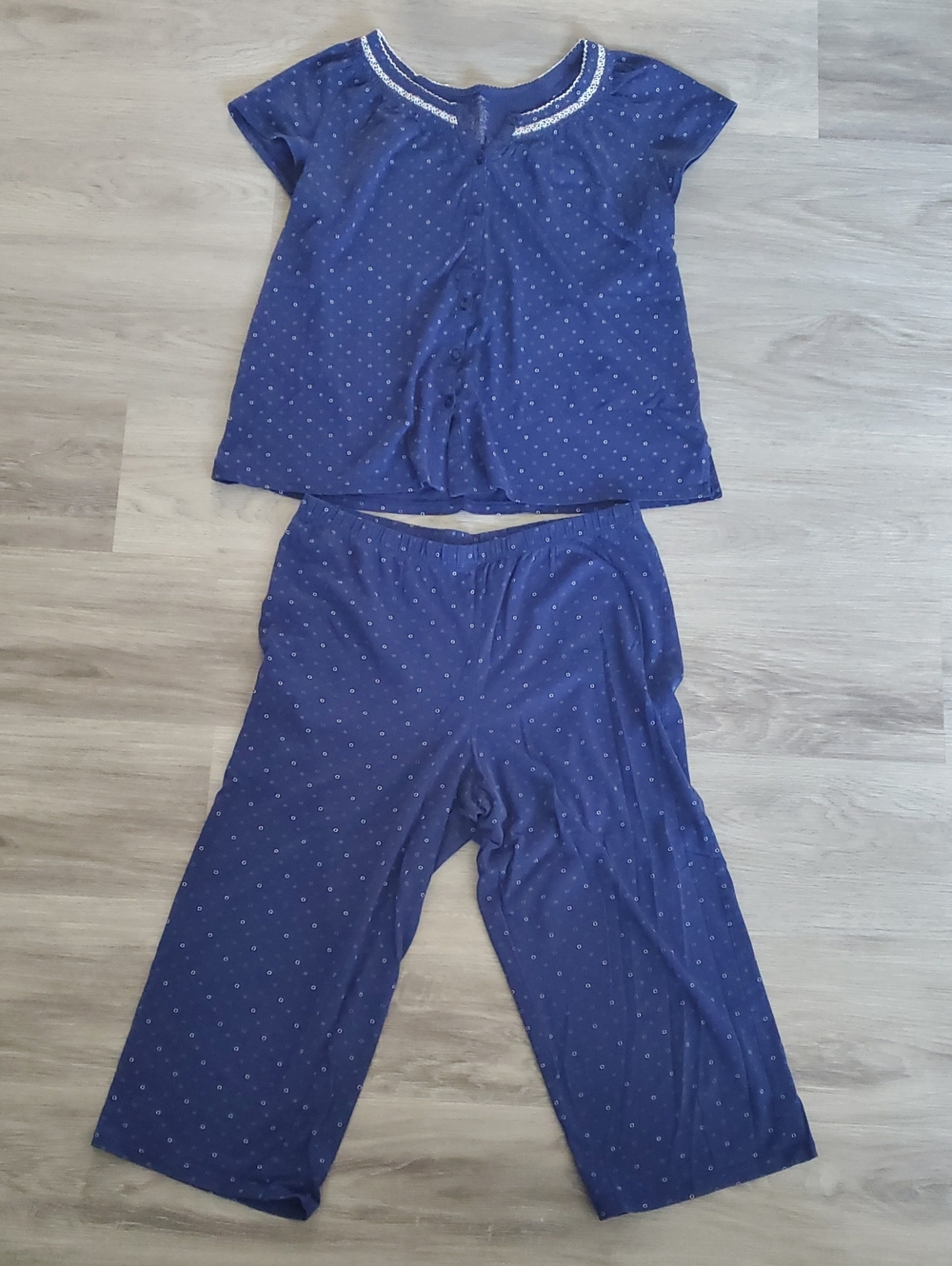 5/$35💐 Size S - Blue Dotted Pattern And Lace Embellishments Pajama Set - George
